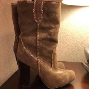 Brown leather boot